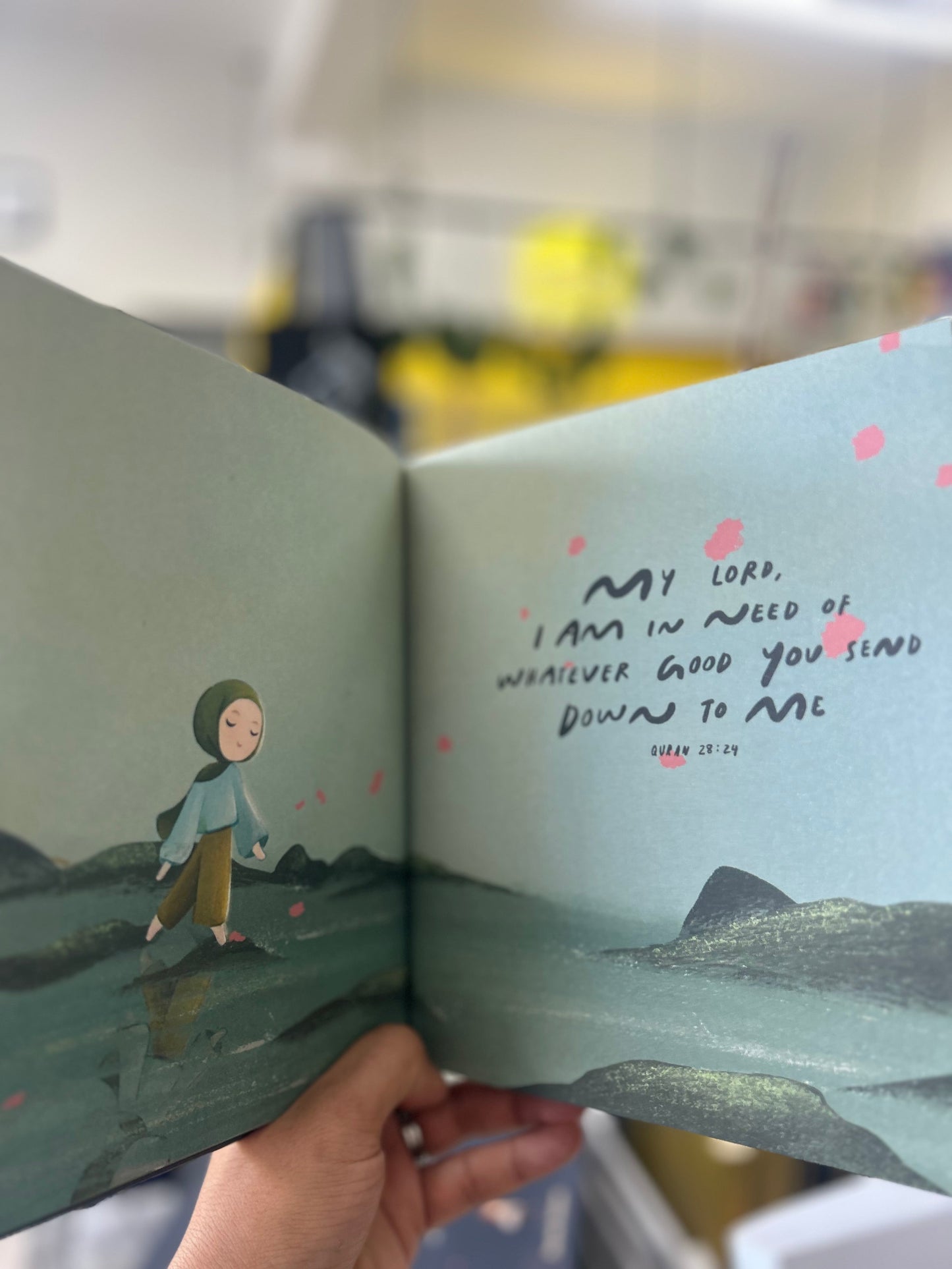 Dear Moon: Be inspired by the beautiful wisdom of the Qur’an