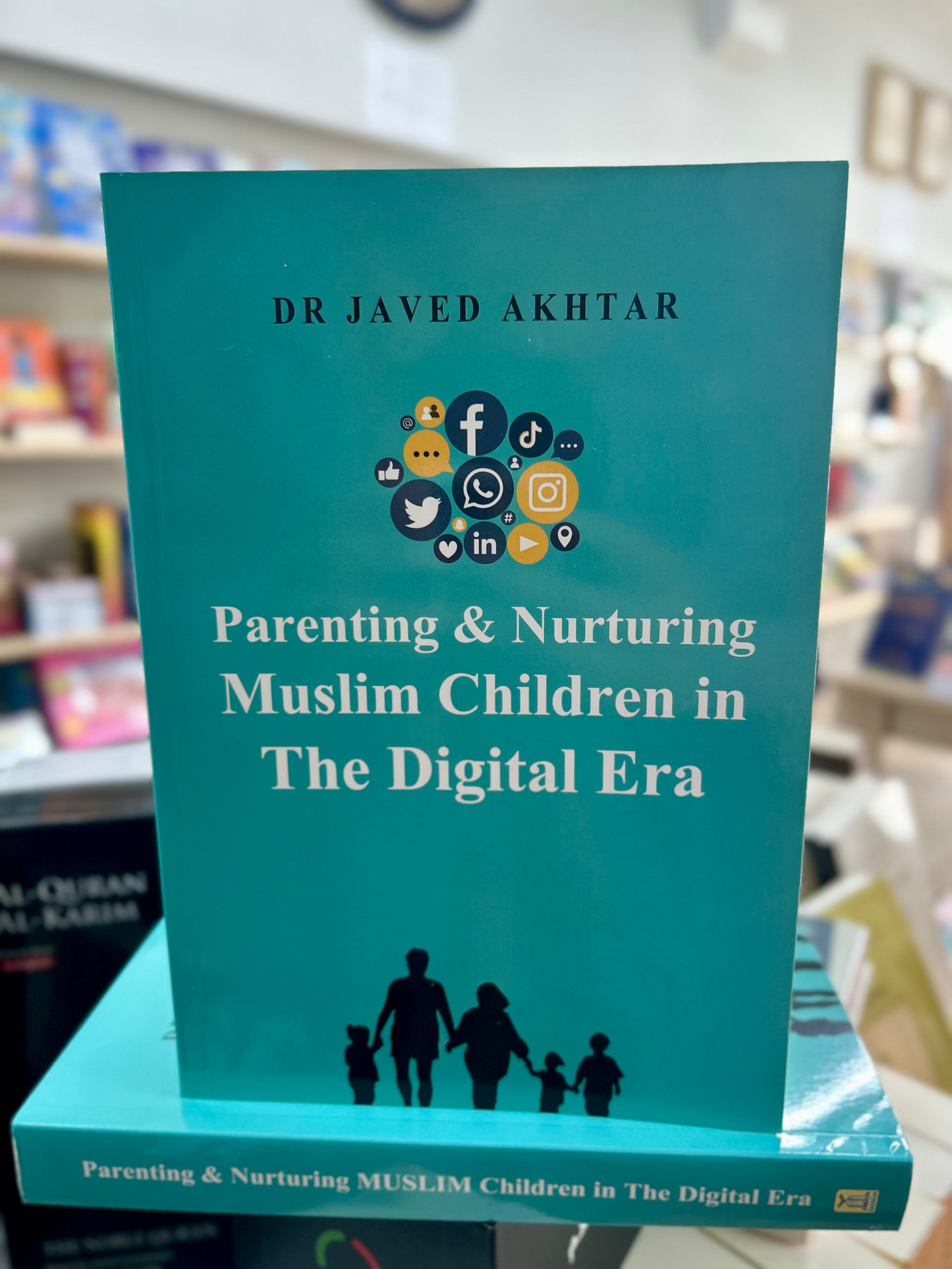 Parenting & Nurturing Muslim Children in the Digital Era