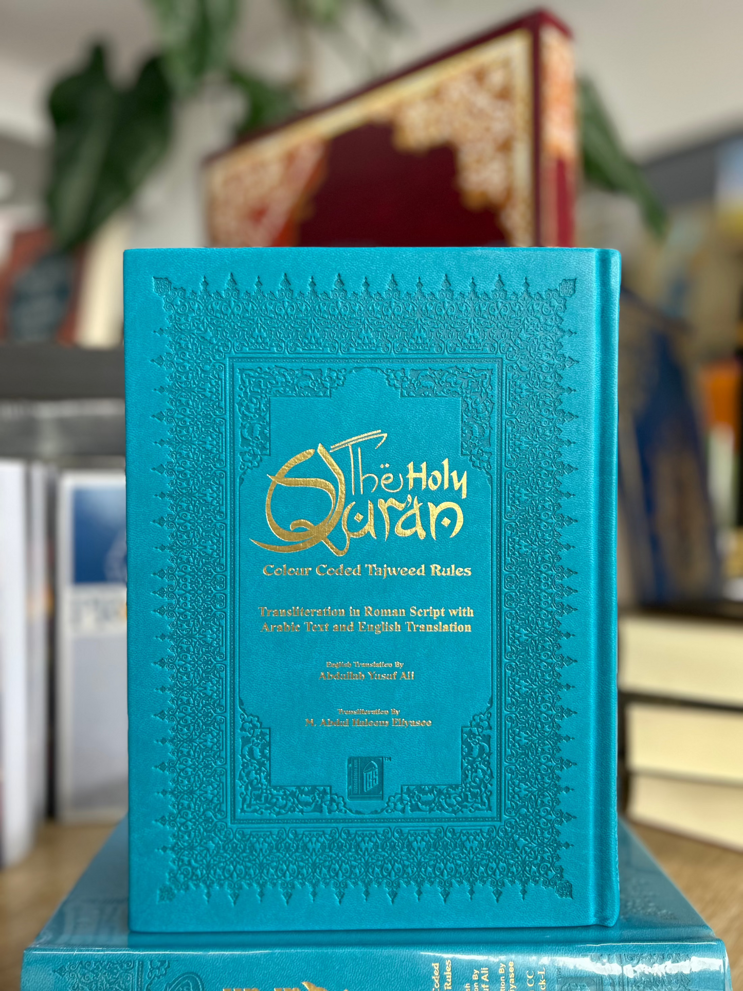 The Holy Quran Transliteration in Roman Script with Colour Coded Tajweed Rules